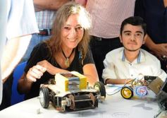 Foto de la galería: Escuela de Robótica: “Haciendo se va aprendiendo”, afirmó Rovira