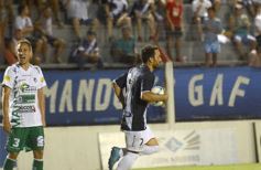 Foto de la galería: Descenso y derrota para Guaraní: uno de los días más tristes para La Franja