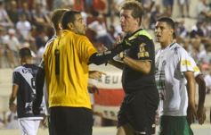 Foto de la galería: Descenso y derrota para Guaraní: uno de los días más tristes para La Franja
