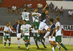 Foto de la galería: Descenso y derrota para Guaraní: uno de los días más tristes para La Franja