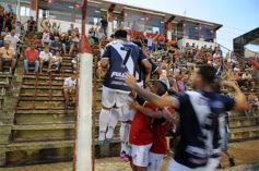 Foto de la galería: Descenso y derrota para Guaraní: uno de los días más tristes para La Franja