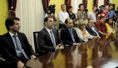 Foto de la galería: Banco Macro y el Gobierno firmaron un convenio para financiar la construcción de casas de madera