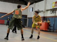Foto de la galería: En un duelo de posadeños, Mitre derrotó a Brown por la primera fecha del Provincial