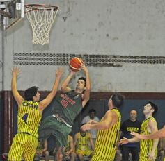 Foto de la galería: En un duelo de posadeños, Mitre derrotó a Brown por la primera fecha del Provincial