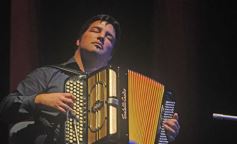 Foto de la galería: A puro chamamé: Día del Acordeonista y homenaje a Nini Flores en el Teatro Lírico