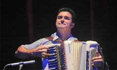 Foto de la galería: A puro chamamé: Día del Acordeonista y homenaje a Nini Flores en el Teatro Lírico