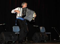 Foto de la galería: A puro chamamé: Día del Acordeonista y homenaje a Nini Flores en el Teatro Lírico