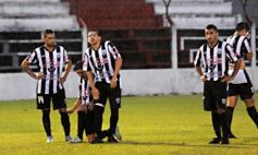 Foto de la galería: Mitre pasó a semifinales del Federal C: derrotó al Deca por penales