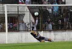 Foto de la galería: Mitre pasó a semifinales del Federal C: derrotó al Deca por penales