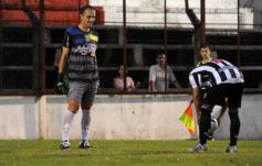 Foto de la galería: Mitre pasó a semifinales del Federal C: derrotó al Deca por penales