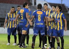 Foto de la galería: Mitre pasó a semifinales del Federal C: derrotó al Deca por penales