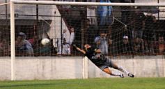 Foto de la galería: Mitre pasó a semifinales del Federal C: derrotó al Deca por penales