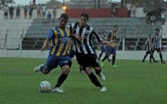 Foto de la galería: Mitre pasó a semifinales del Federal C: derrotó al Deca por penales