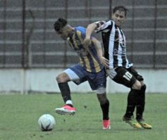 Foto de la galería: Mitre pasó a semifinales del Federal C: derrotó al Deca por penales