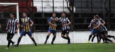 Foto de la galería: Mitre pasó a semifinales del Federal C: derrotó al Deca por penales