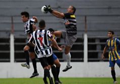 Foto de la galería: Mitre pasó a semifinales del Federal C: derrotó al Deca por penales