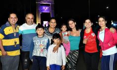 Foto de la galería: Vigilia por los 36 años de la Guerra de Malvinas: música para consolidar la memoria