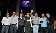 Foto de la galería: Vigilia por los 36 años de la Guerra de Malvinas: música para consolidar la memoria