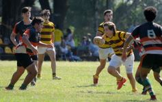 Foto de la galería: Tacurú-Lomas: el futuro del rugby misionero en acción
