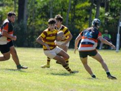 Foto de la galería: Tacurú-Lomas: el futuro del rugby misionero en acción