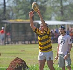 Foto de la galería: Tacurú-Lomas: el futuro del rugby misionero en acción