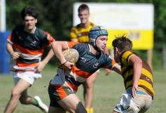 Foto de la galería: Tacurú-Lomas: el futuro del rugby misionero en acción