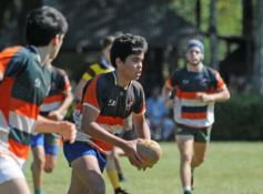 Foto de la galería: Tacurú-Lomas: el futuro del rugby misionero en acción