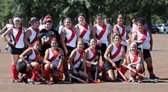 Foto de la galería: Hockey: las mamis del Capri tuvieron una victoria sobre las de Guaraní