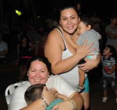 Foto de la galería: Los Alonsitos transformaron a la plaza en una fiesta chamamecera