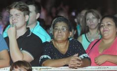 Foto de la galería: Los Alonsitos transformaron a la plaza en una fiesta chamamecera