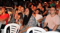 Foto de la galería: Los Alonsitos transformaron a la plaza en una fiesta chamamecera