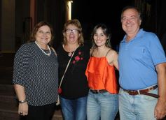 Foto de la galería: Los Alonsitos transformaron a la plaza en una fiesta chamamecera