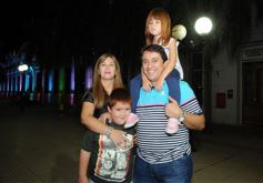 Foto de la galería: Los Alonsitos transformaron a la plaza en una fiesta chamamecera