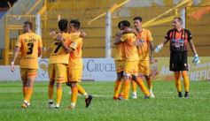 Foto de la galería: Federal A: Crucero despachó a Huracán y ahora va por Sarmiento