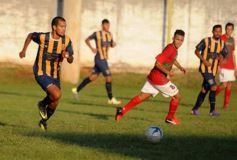 Foto de la galería: Mitre y Brown, empate 1 a 1 en el inicio de la Liga