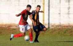 Foto de la galería: Mitre y Brown, empate 1 a 1 en el inicio de la Liga