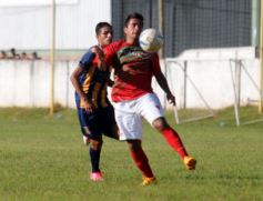 Foto de la galería: Mitre y Brown, empate 1 a 1 en el inicio de la Liga