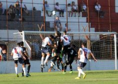 Foto de la galería: Guaraní derrotó al Deca por la Liga Posadeña
