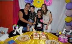 Foto de la galería: Melisa cumplió 11 y lo festejó con los suyos en el barrio A-3-2