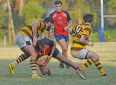 Foto de la galería: Batacazo de Centro en la cancha de Tacurú