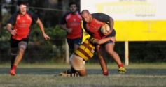 Foto de la galería: Batacazo de Centro en la cancha de Tacurú