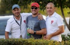 Foto de la galería: Batacazo de Centro en la cancha de Tacurú