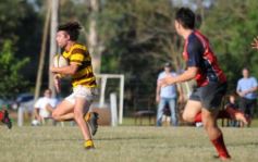 Foto de la galería: Batacazo de Centro en la cancha de Tacurú