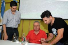 Foto de la galería: El gobernador presentó un nuevo ejemplar de Yaguareté y firmó un convenio para el monitoreo de la especie en Misiones