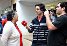 Foto de la galería: Rentas le entregó el OKM a Juliana Ayala, ganadora del sorteo de Consumidores Finales sobre los Ingresos Brutos