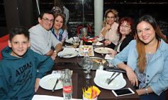 Foto de la galería: La gente disfrutó del buen clima del sábado en Itakuá