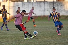 Foto de la galería: Empate entre Mitre y Sporting