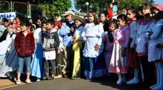 Foto de la galería: Autoridades de la EBY participaron de la celebración del 25 de Mayo con vecinos del barrio Fátima
