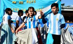 Foto de la galería: Autoridades de la EBY participaron de la celebración del 25 de Mayo con vecinos del barrio Fátima