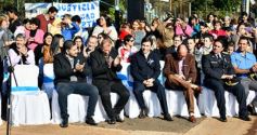 Foto de la galería: Autoridades de la EBY participaron de la celebración del 25 de Mayo con vecinos del barrio Fátima